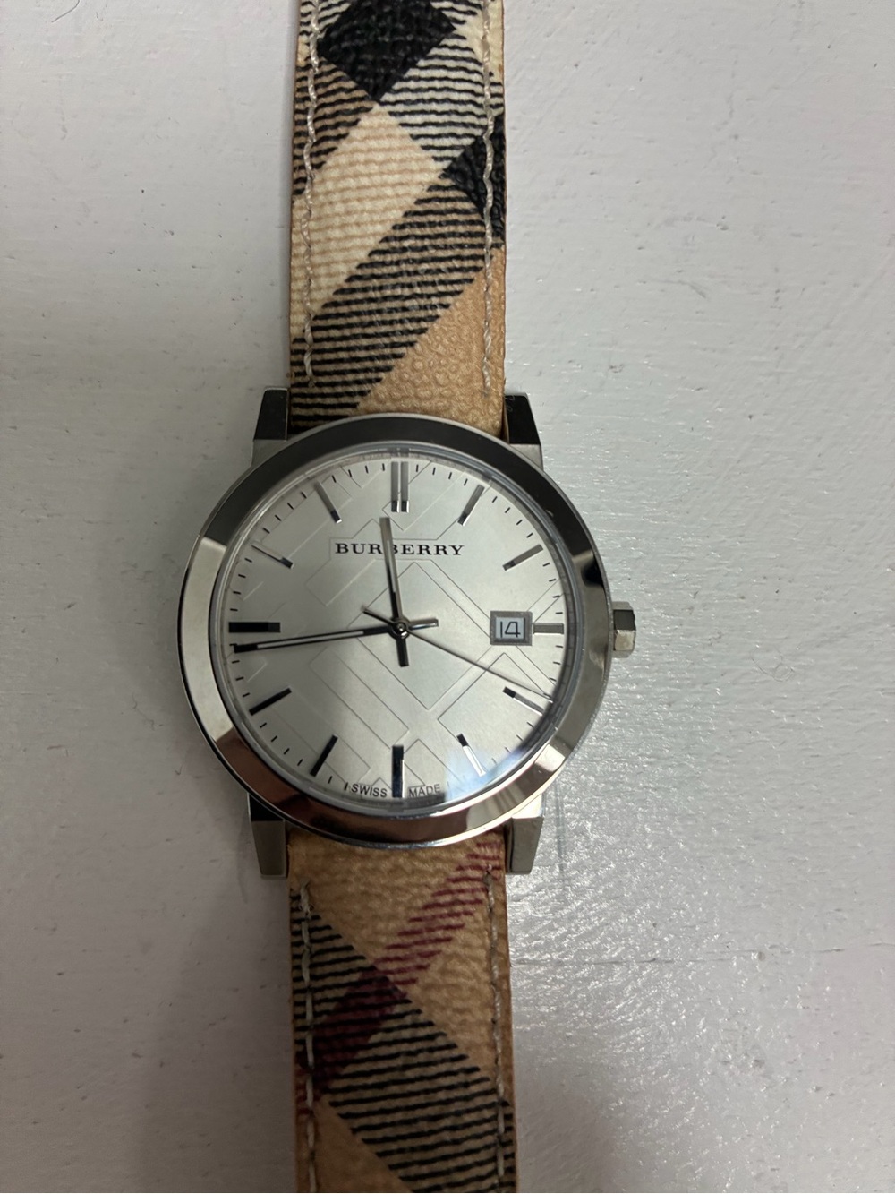 Burberry Classic Check Strap Watch in Plaid